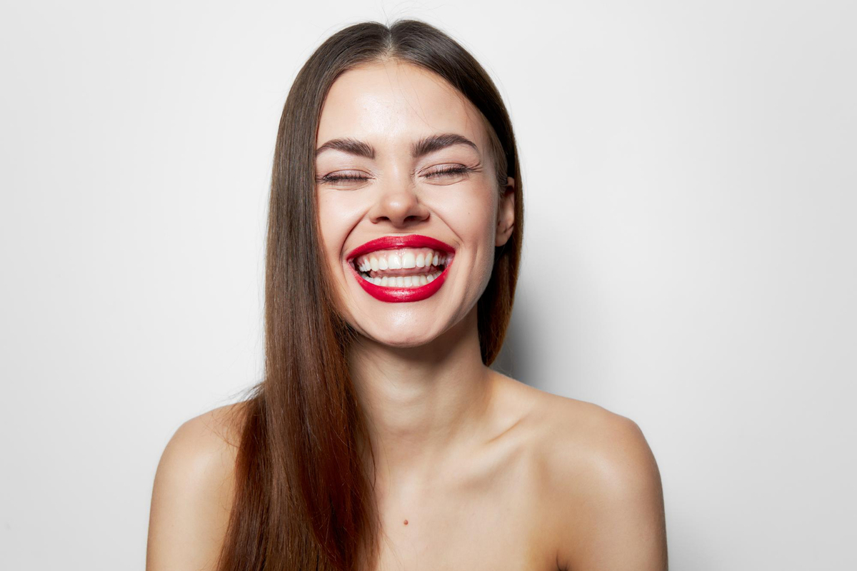 Hollywood Smile: Transform Your Look with a Perfect Smile