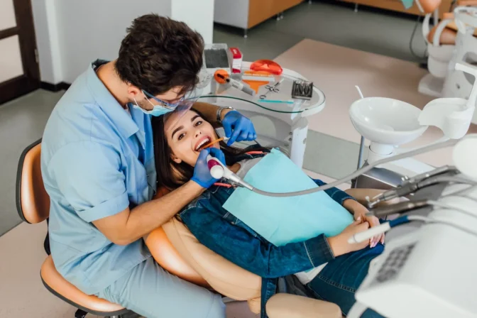 Dental Treatment: 5 Critical Reasons to Choose Flash Cure Med for Your Stunning Smile Makeover